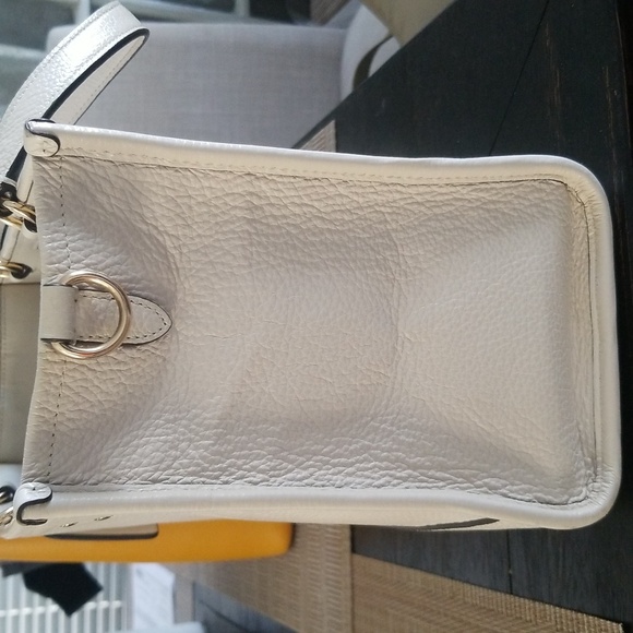 Coach Cream Leather Tote with Gold Accents BEAUTIFUL❤ - Picture 11 of 13